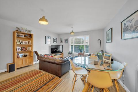 2 bedroom apartment for sale, Parkland Mead, Bickley Bromley