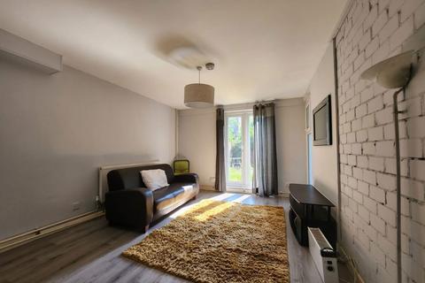 5 bedroom terraced house for sale, Selden Walk, London N7