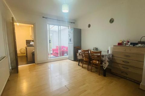 2 bedroom terraced house for sale, Austin Street, The Mounts, Northampton NN1