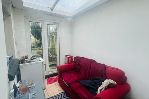 2 bedroom terraced house for sale, Austin Street, The Mounts, Northampton NN1