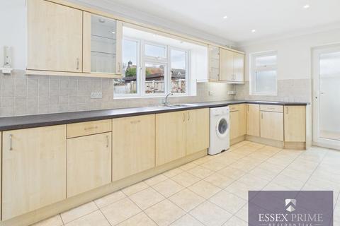 3 bedroom bungalow for sale, Three Bedroom Detached Bungalow Fish Lane Bognor Regis