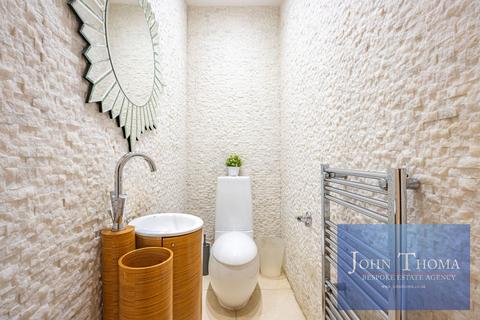 undefined, Manor Road, Chigwell IG7