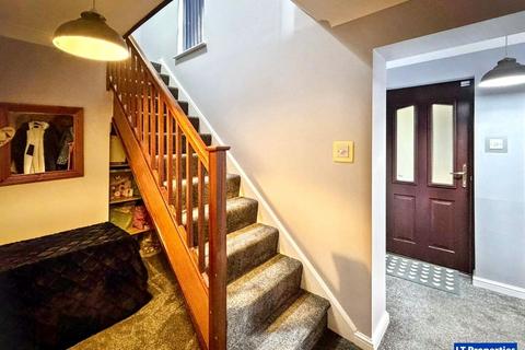 4 bedroom detached house for sale, Luton LU2