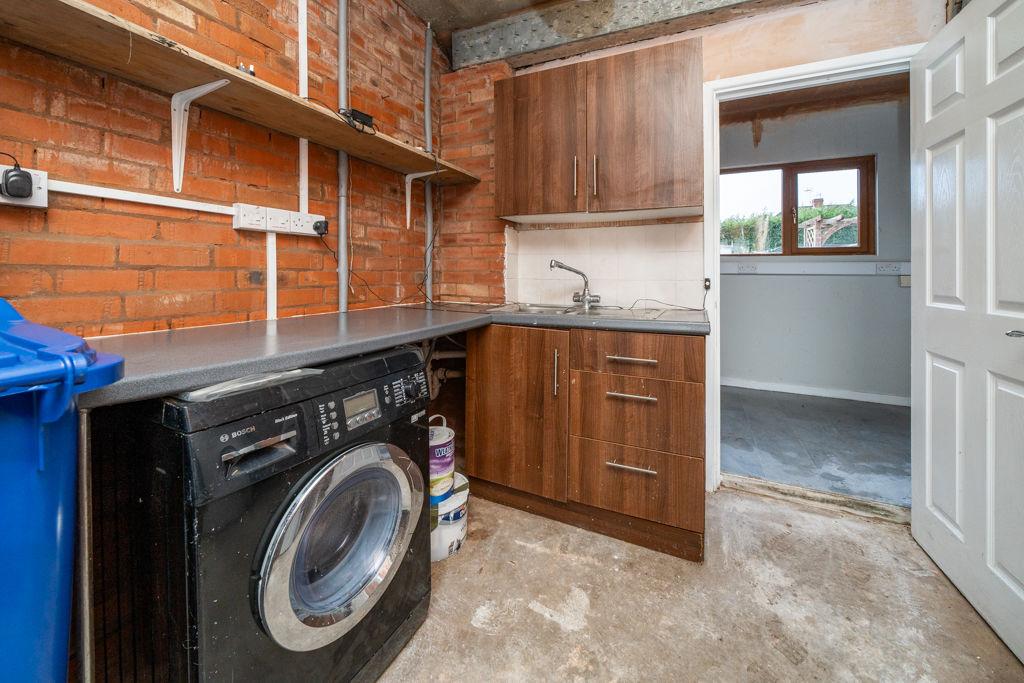 Garage with utility