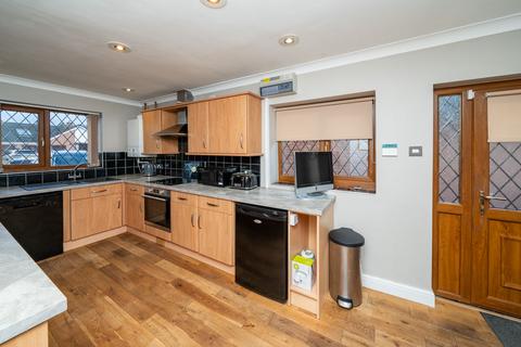 undefined, Beachwood Avenue, Kingswinford DY6