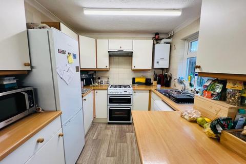 3 bedroom terraced house to rent, Croxden Way, EASTBOURNE