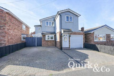 Fairlop Avenue, Canvey Island, SS8