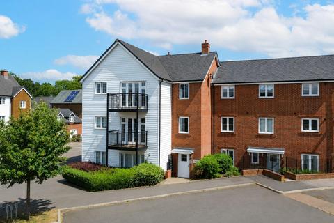 1 bedroom apartment for sale, Newton Drive, Fleet GU52
