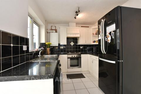 undefined, Carlyle Gardens, Wickford SS12