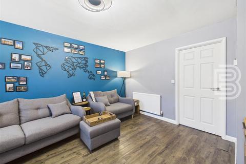 4 bedroom semi-detached house for sale, Iverley Close, Rugby CV21