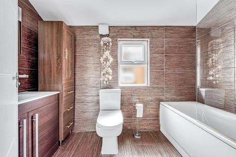 undefined, Felix Road, Ealing, London, W13 0NU