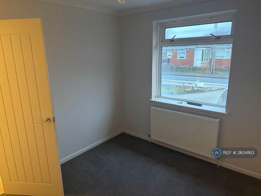 Bedroom 2 - Small Double