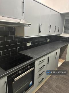 2 bedroom flat to rent, Tuckton Road, Bournemouth, BH6