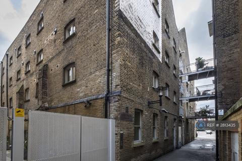2 bedroom flat to rent, East India Court, London, SE16