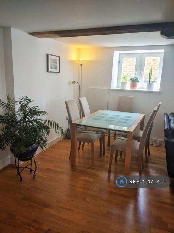 Living Room (1)