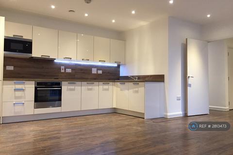 2 bedroom flat to rent, Hallington Court, Edgware, HA8