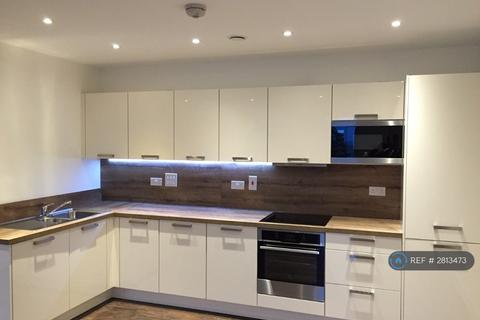 2 bedroom flat to rent, Hallington Court, Edgware, HA8