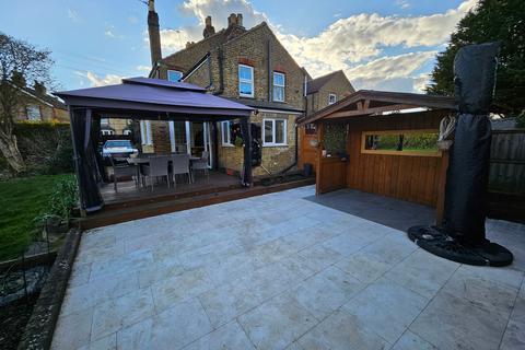 undefined, Century Road, Staines-Upon-Thames, TW18