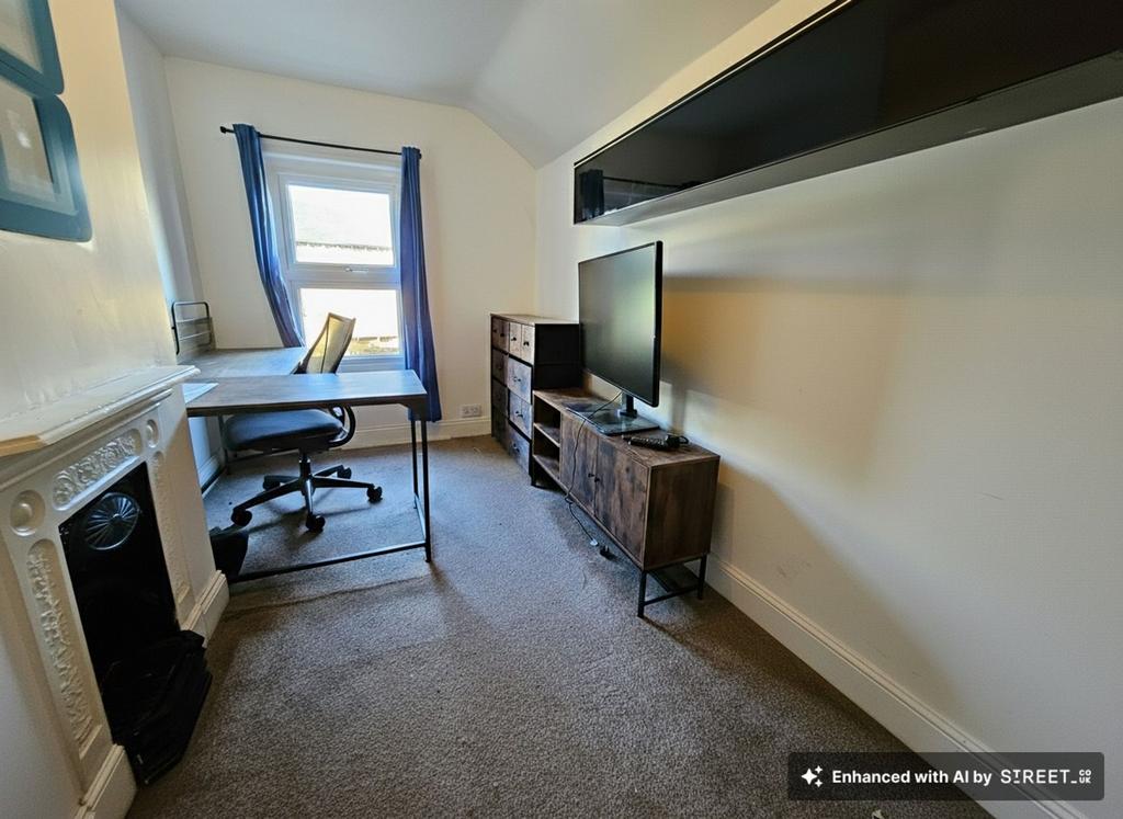 Bedroom 3 / study