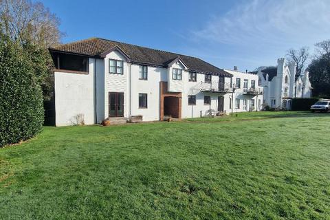 3 bedroom flat for sale, Ducie Avenue, Bembridge, Isle of Wight, PO35 5NF