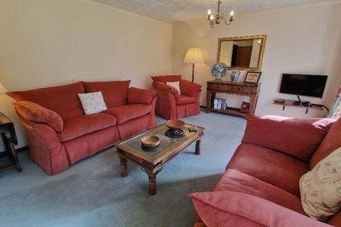 3 bedroom flat for sale, Ducie Avenue, Bembridge, Isle of Wight, PO35 5NF