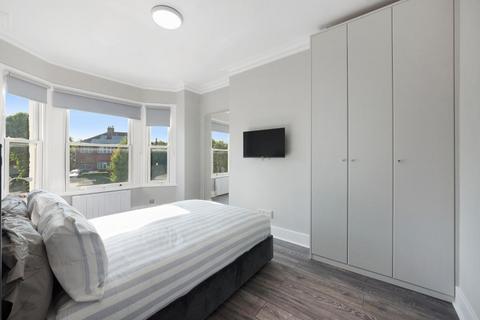 House share to rent, Friars Place Lane, London, W3 7AS