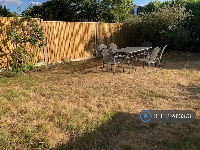 Private Garden Table And Chairs