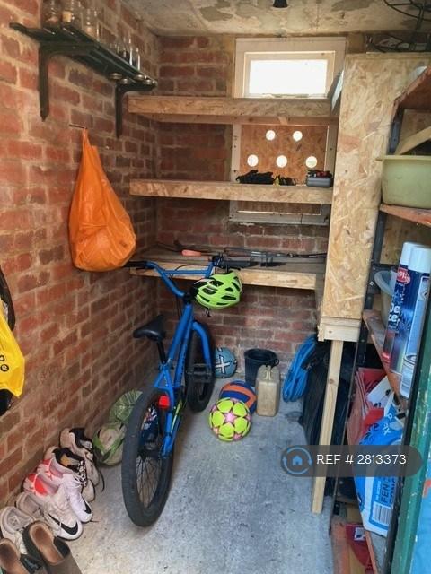 Brick Garage For 3 Bikes