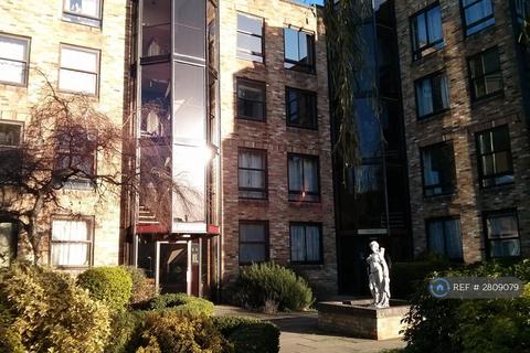 undefined, Manhattan Drive, Cambridge, CB4