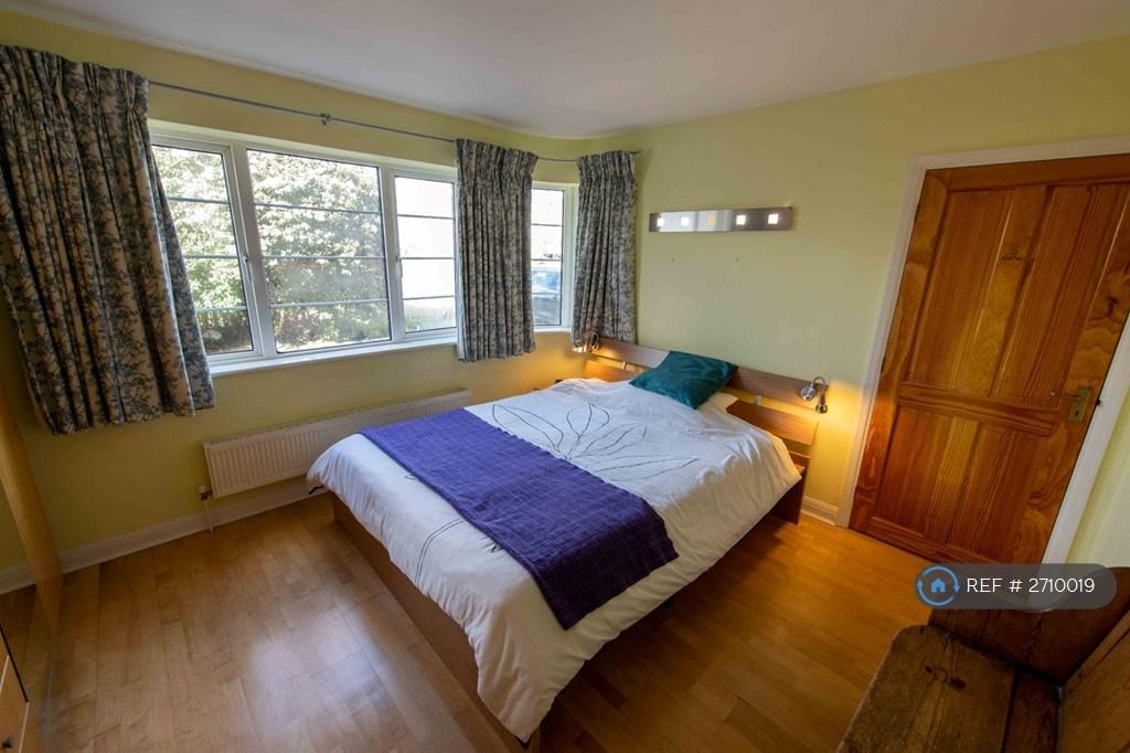 Master Bedroom (Ground Floor)