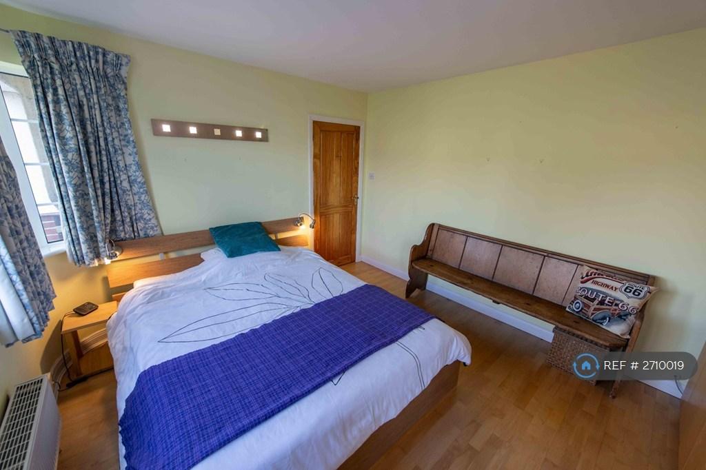 Master Bedroom (Ground Floor)