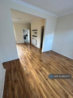 2 bedroom terraced house to rent, Joan St, Manchester, M40