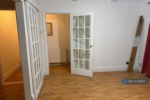 undefined, Marconi Way, Southall, UB1
