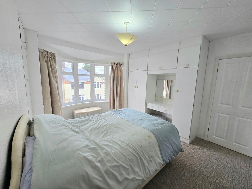Bedroom tw