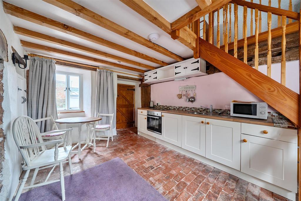 Kitchen / Breakfast Room