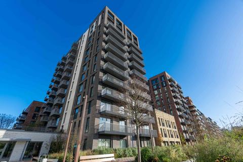 3 bedroom flat to rent, Greenleaf Walk, Southall UB1