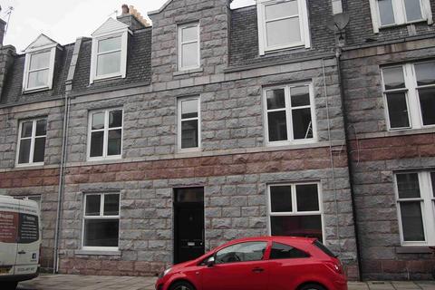 1 bedroom flat to rent, Wallfield Place, Ground Right,