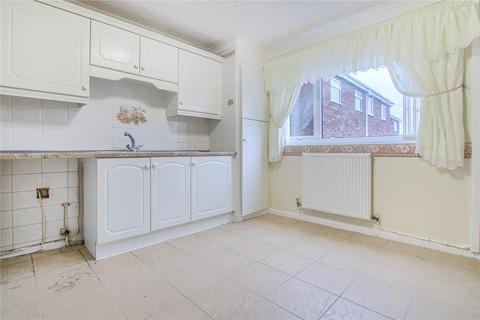 4 bedroom terraced house to rent, Midfield View, Elm Tree