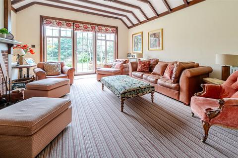 4 bedroom bungalow for sale, Sinnocks, West Chiltington, Pulborough, West Sussex, RH20