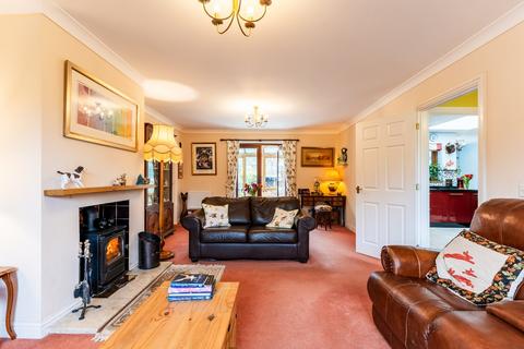 3 bedroom detached bungalow for sale, Lon Yr Afon, Newbridge-on-Wye, Llandrindod Wells, LD1