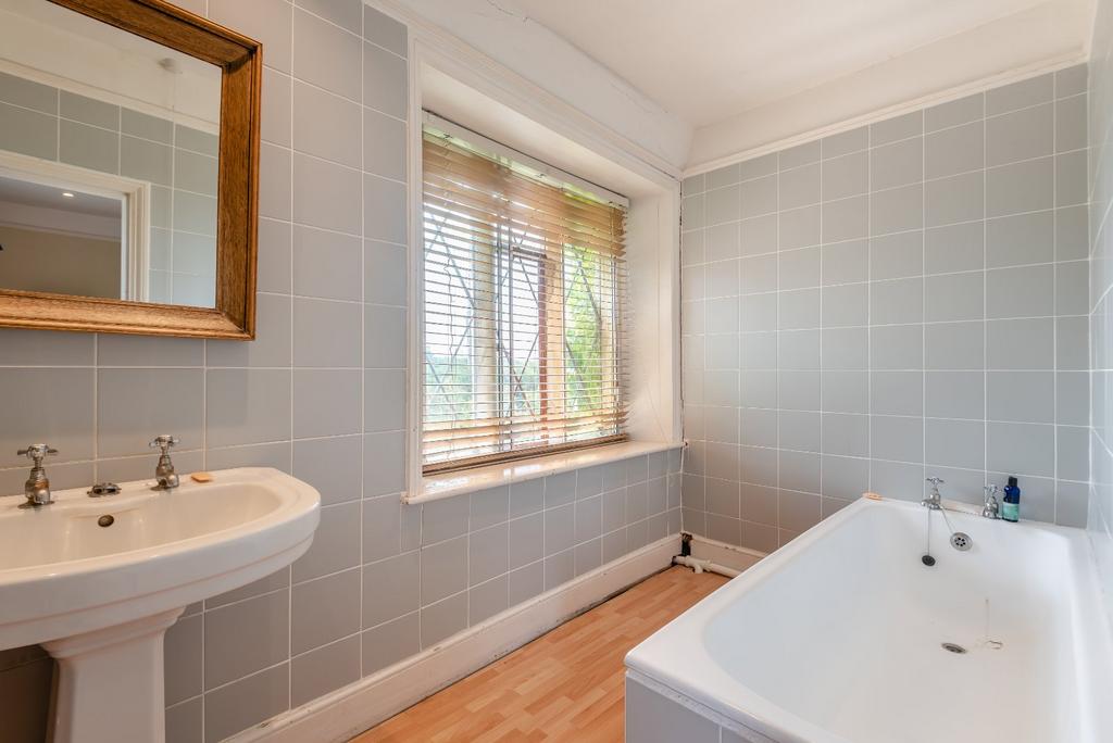 En Suite Bathroom