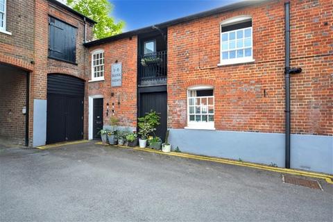 undefined, High Street, Tring