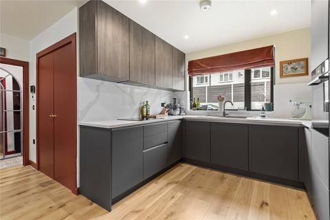 3 bedroom house for sale, Balham High Road, SW12