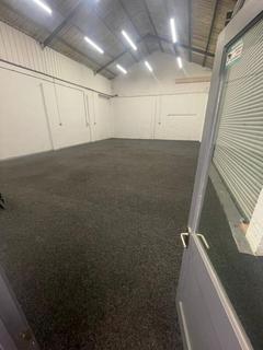 Distribution warehouse to rent, Forest Rd Hanslope MK19 7DE
