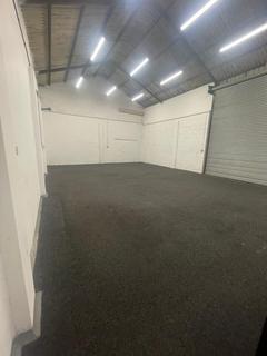Distribution warehouse to rent, Forest Rd Hanslope MK19 7DE