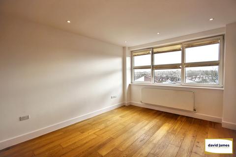 undefined, 160 Croydon Road