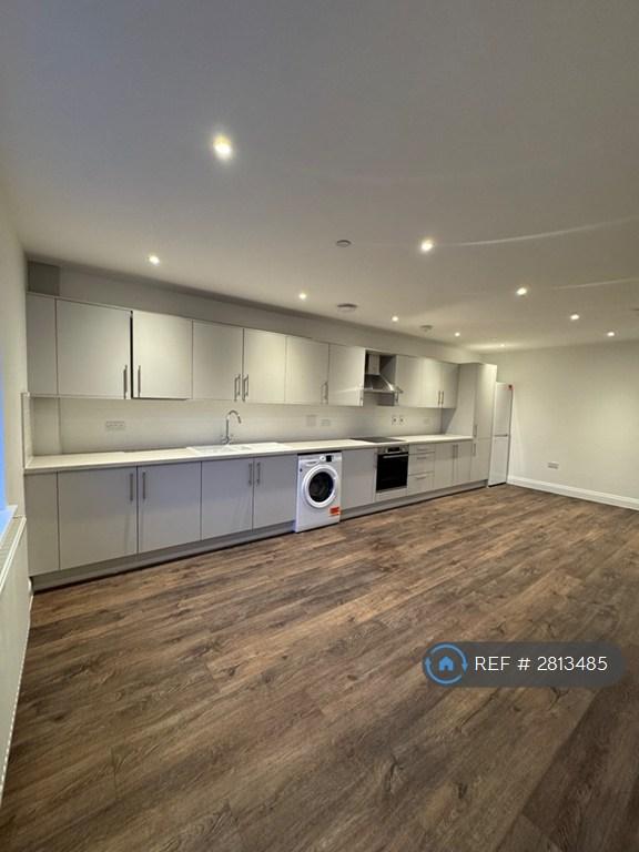 Open Plan Kitchen / Living Room