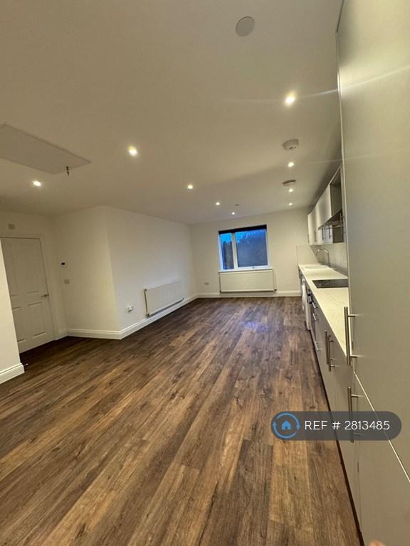 Open Plan Kitchen / Living Room