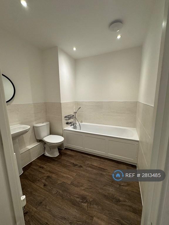 Main Bathroom