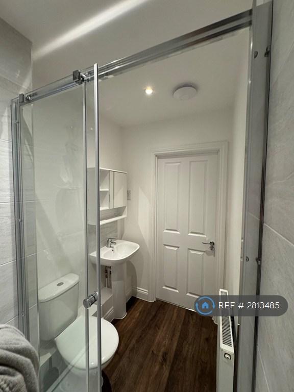 Ensuite Shower